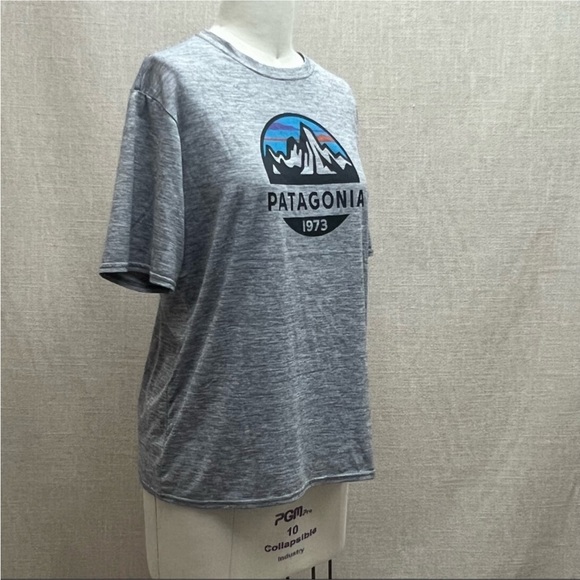 Mens Patagonia spf 50 Shirt - Picture 2 of 7